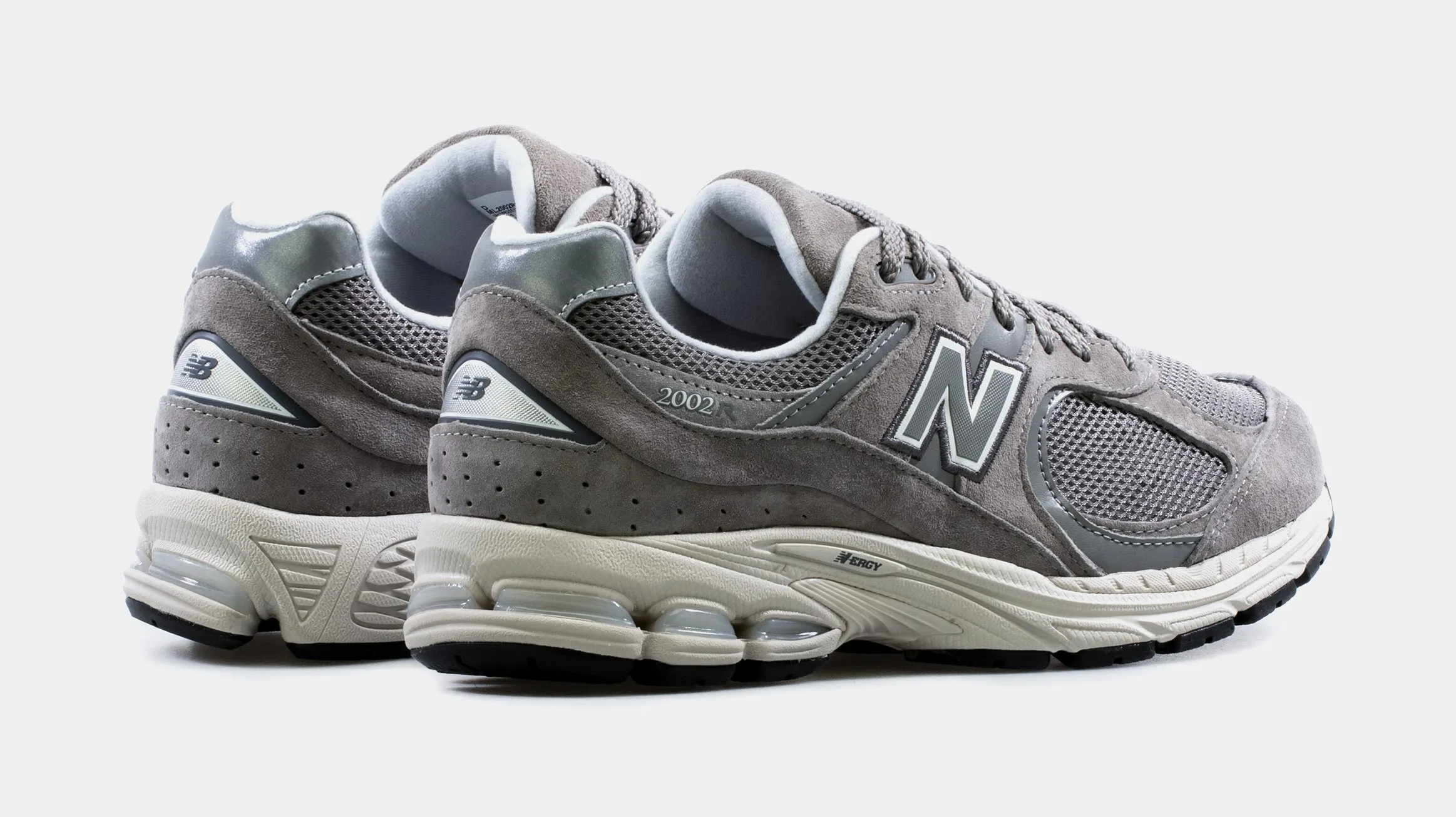 Mens 2002R Core Plus Lifestyle Shoe in Grey/White - Comfort & Style