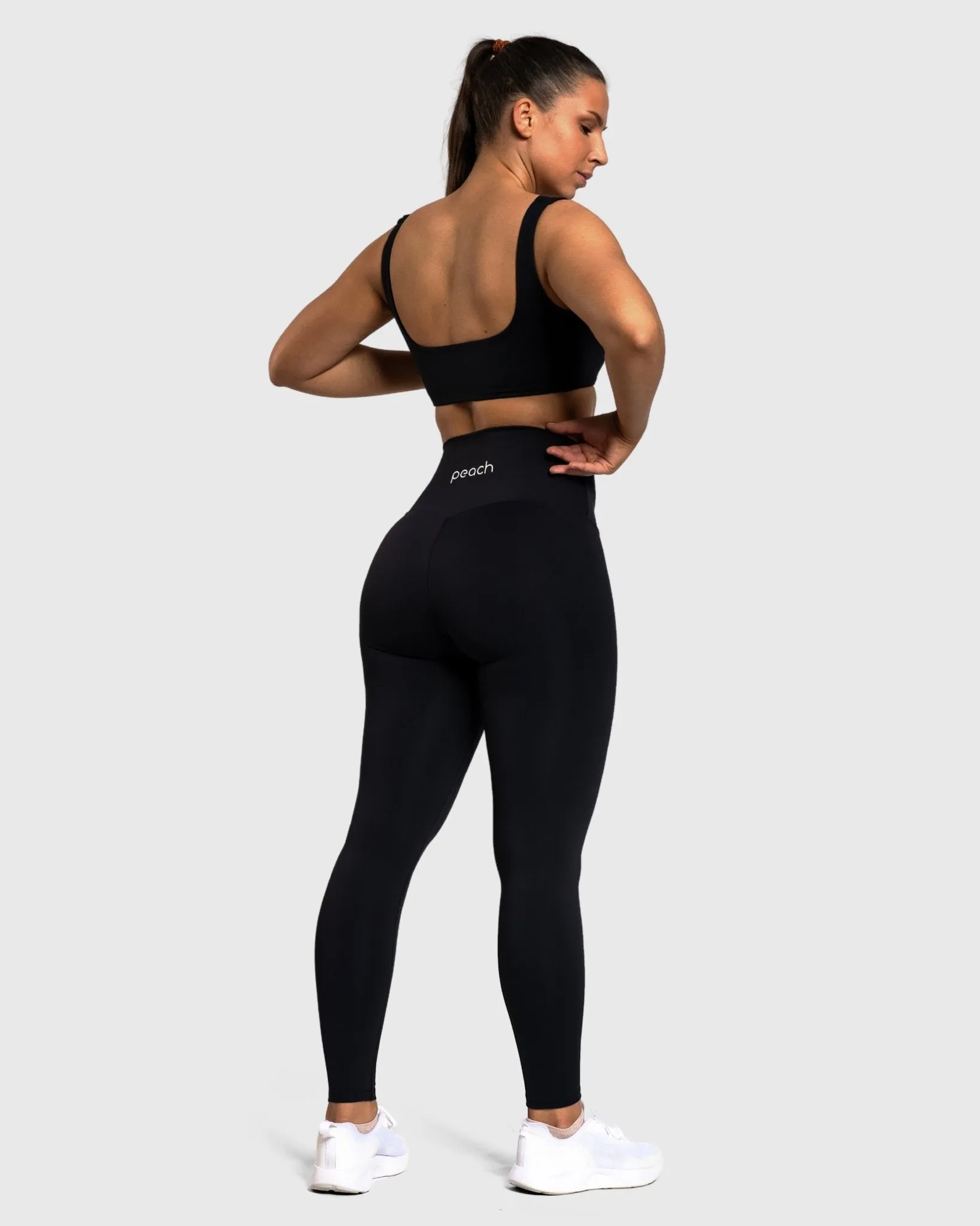 Black Refine Sports-bra