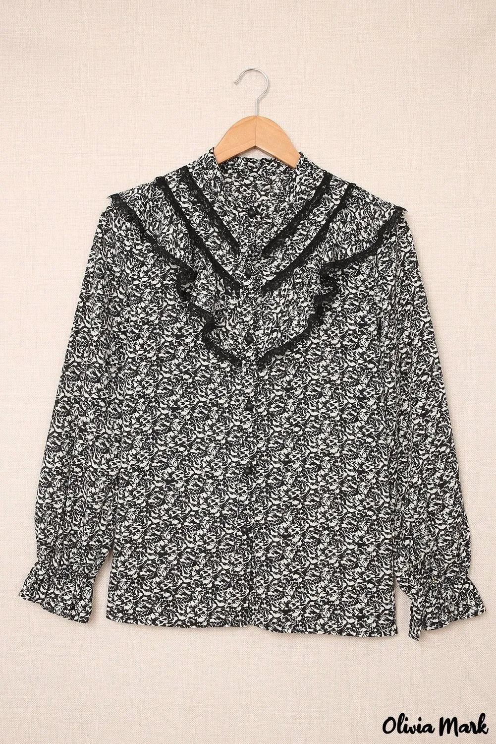 Deanwangkt - Black French shirt with floral print and ruffles